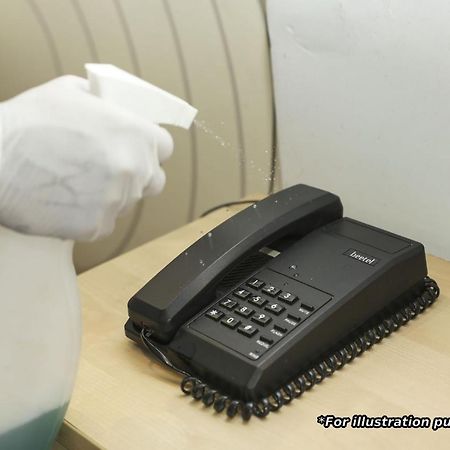Collection O 76248 Hotel D Crown Ню Делхи Екстериор снимка