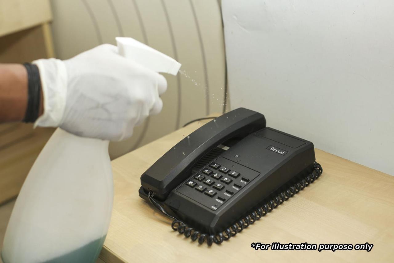 Collection O 76248 Hotel D Crown Ню Делхи Екстериор снимка